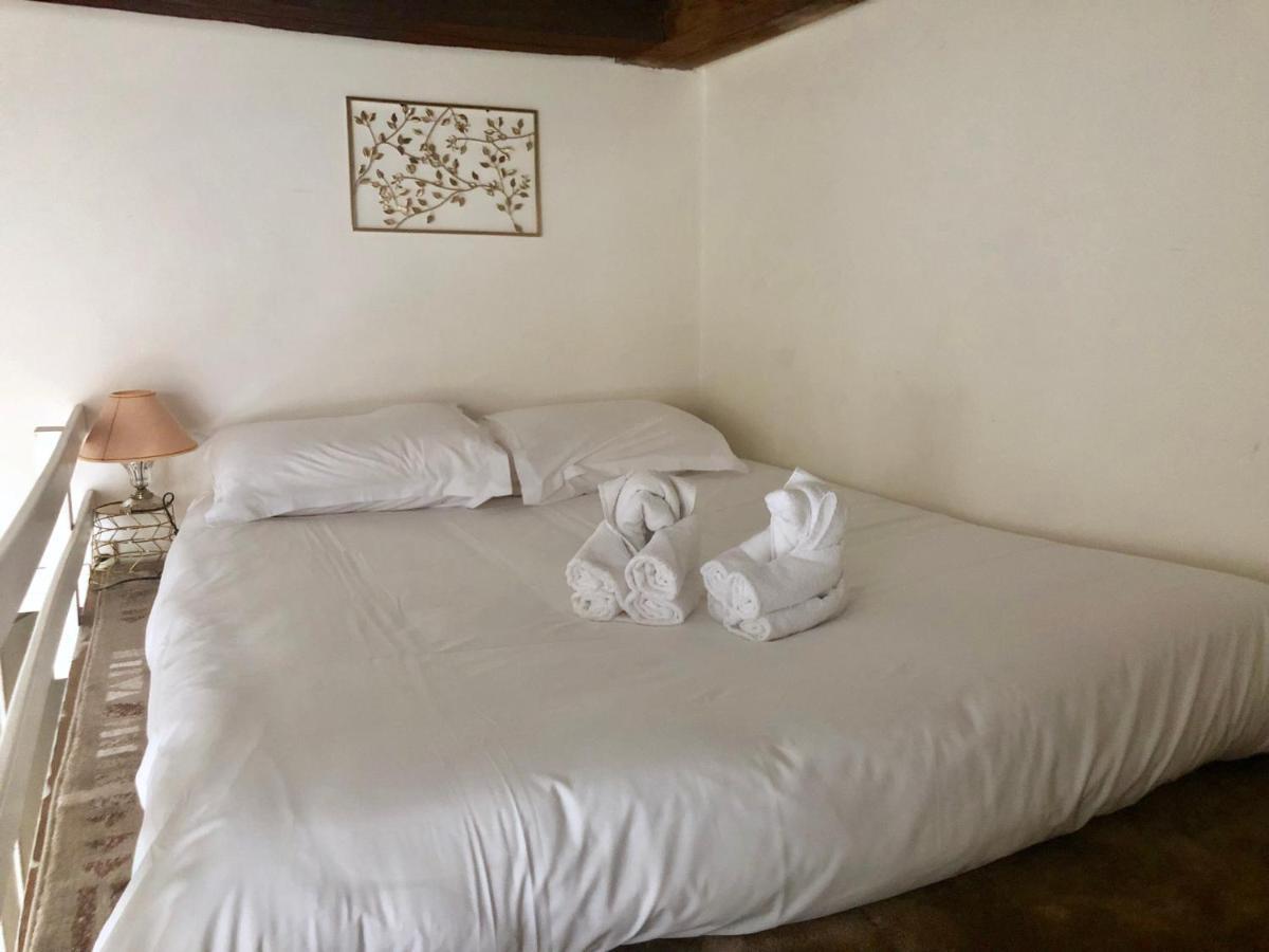 Charme D'Ancien Au Coeur De Vieux-Tours Apartment Екстериор снимка