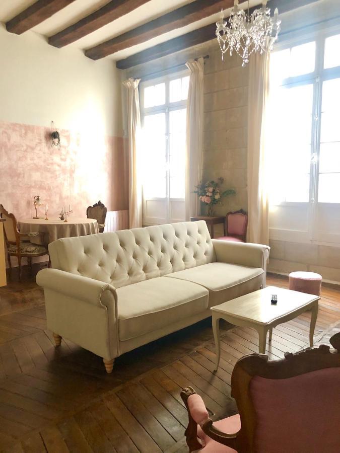 Charme D'Ancien Au Coeur De Vieux-Tours Apartment Екстериор снимка