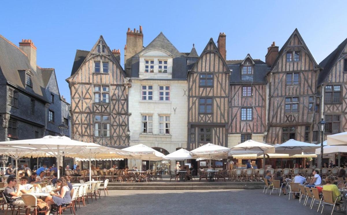 Charme D'Ancien Au Coeur De Vieux-Tours Apartment Екстериор снимка
