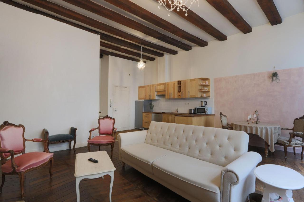 Charme D'Ancien Au Coeur De Vieux-Tours Apartment Екстериор снимка