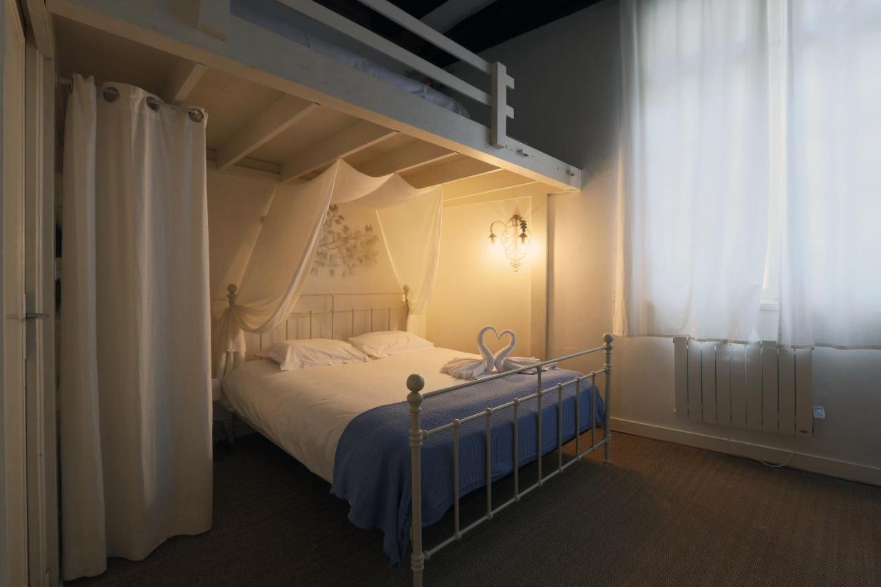 Charme D'Ancien Au Coeur De Vieux-Tours Apartment Екстериор снимка